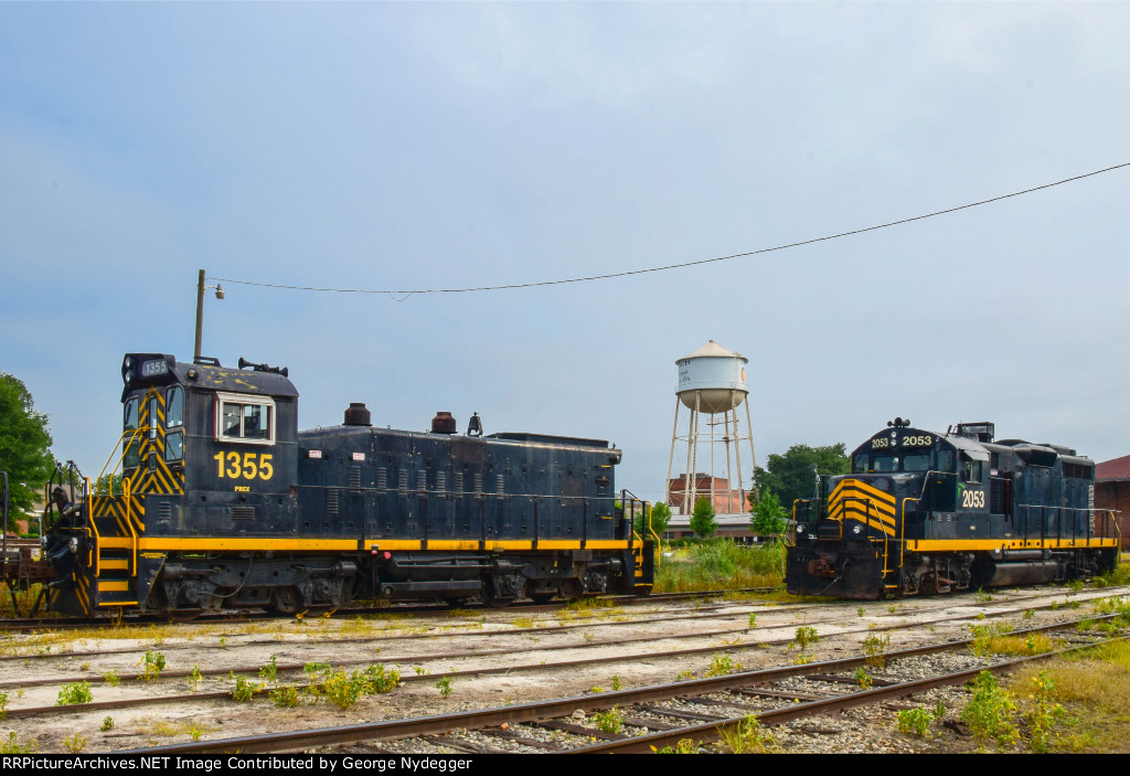 PREX 1355 & 2753 parked @ the Yard.